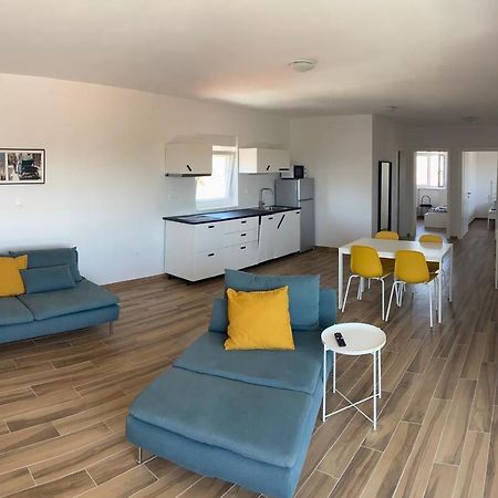 ויר Daniela Family Apartment - Top Floor - New & Quite Location - Great Sea & Island View מראה חיצוני תמונה